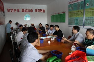 前沿咨詢下基層 農(nóng)業(yè)部專家在浙江仙居搭建農(nóng)產(chǎn)品質量安全服務示范區(qū)