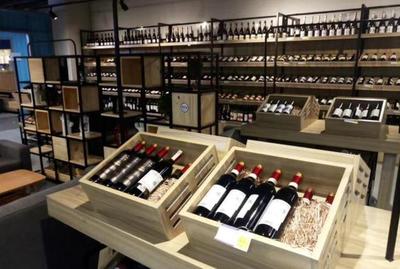 奶粉、化妝品、紅酒. 看看進(jìn)口商品的正確選購(gòu)方法